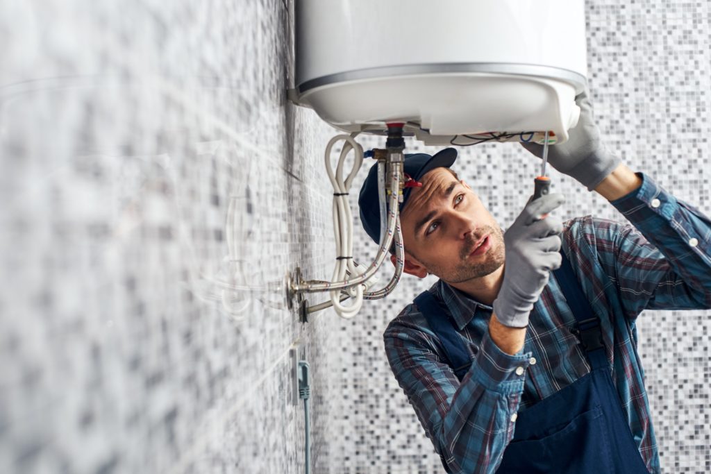 Expert Plumber For Water Heater Repair